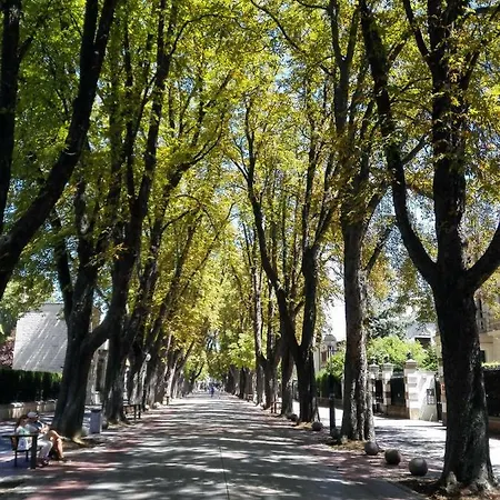 Habitaka, Hogares De Paso Gasthuis